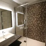 Les Loges Du Parc 3* ג'רארדמר