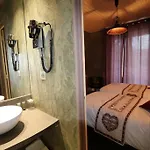 Les Loges Du Parc Hotel 3*