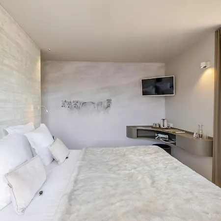 Les Loges Du Parc 3* ג'רארדמר