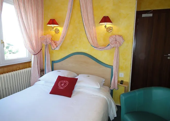 Отель Les Loges Du Parc Жерарме